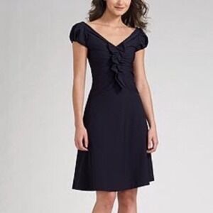 Diane Von Furstenberg Dress Womesn 12 Samaya Navy Blue Ruffle VNeck ALine
